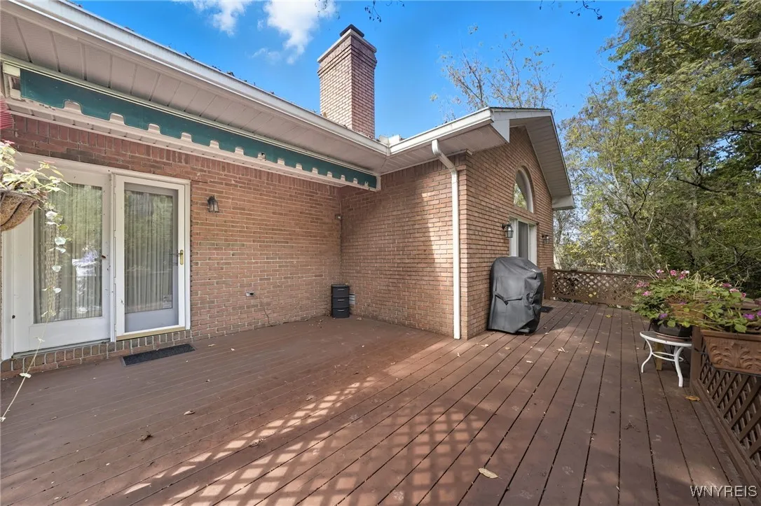 12 Hampton Hill Drive, Amherst, New York 14221, Amherst, New York 14221, 2 Bedrooms Bedrooms, 7 Rooms Rooms,2 BathroomsBathrooms,Residential,For Sale,12 Hampton Hill Drive, Amherst, New York 14221,0,B1645038