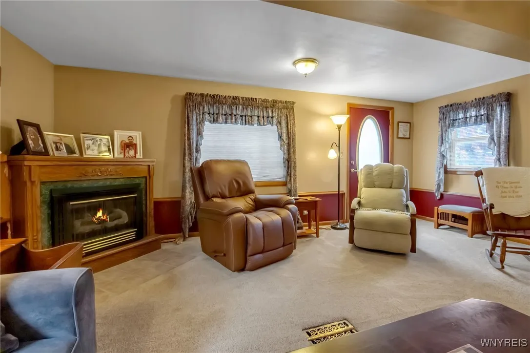 93 Barnsdale Avenue, West Seneca, New York 14224, West Seneca, New York 14224, 3 Bedrooms Bedrooms, 6 Rooms Rooms,1 BathroomBathrooms,Residential,For Sale,93 Barnsdale Avenue, West Seneca, New York 14224,0,B1645193