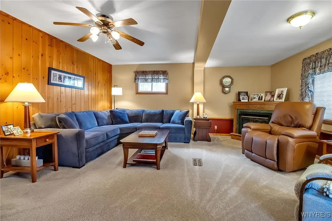 93 Barnsdale Avenue, West Seneca, New York 14224, West Seneca, New York 14224, 3 Bedrooms Bedrooms, 6 Rooms Rooms,1 BathroomBathrooms,Residential,For Sale,93 Barnsdale Avenue, West Seneca, New York 14224,0,B1645193