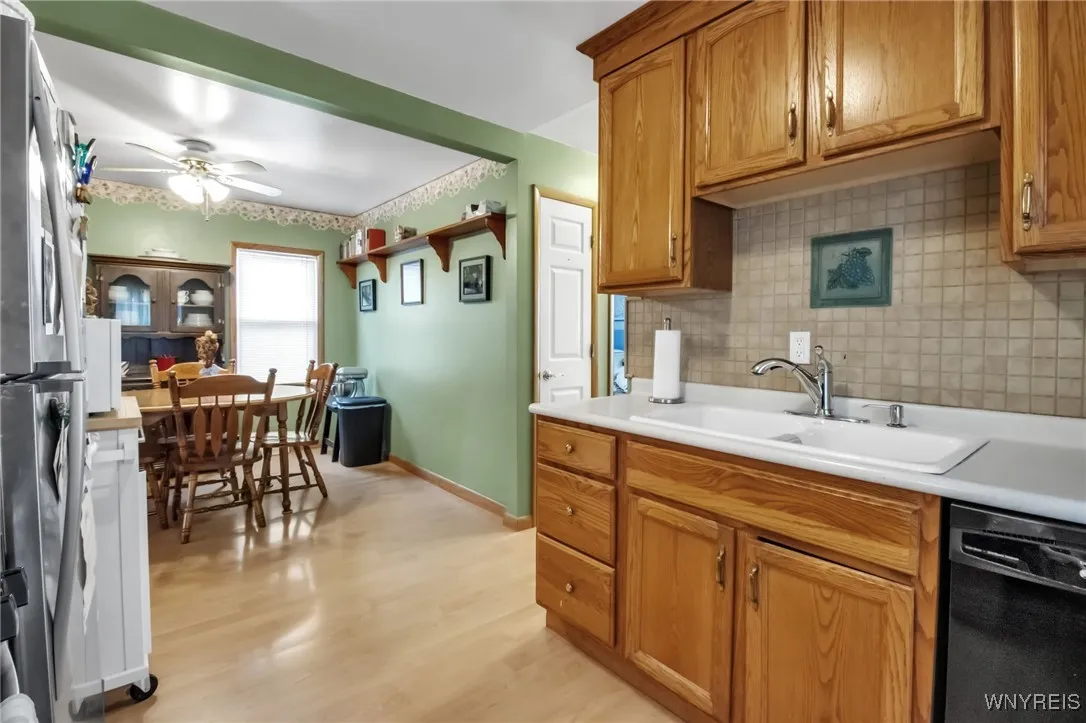 93 Barnsdale Avenue, West Seneca, New York 14224, West Seneca, New York 14224, 3 Bedrooms Bedrooms, 6 Rooms Rooms,1 BathroomBathrooms,Residential,For Sale,93 Barnsdale Avenue, West Seneca, New York 14224,0,B1645193