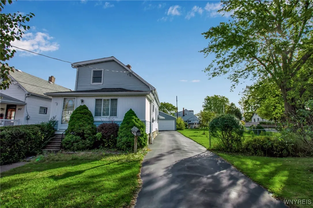 93 Barnsdale Avenue, West Seneca, New York 14224, West Seneca, New York 14224, 3 Bedrooms Bedrooms, 6 Rooms Rooms,1 BathroomBathrooms,Residential,For Sale,93 Barnsdale Avenue, West Seneca, New York 14224,0,B1645193