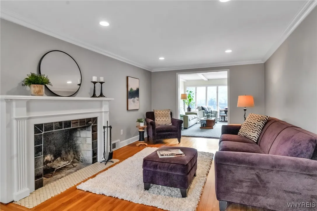 94 Walton Dr, Amherst, New York 14226, Amherst, New York 14226, 3 Bedrooms Bedrooms, 7 Rooms Rooms,2 BathroomsBathrooms,Residential,Closed,94 Walton Dr, Amherst, New York 14226,0,B1645249