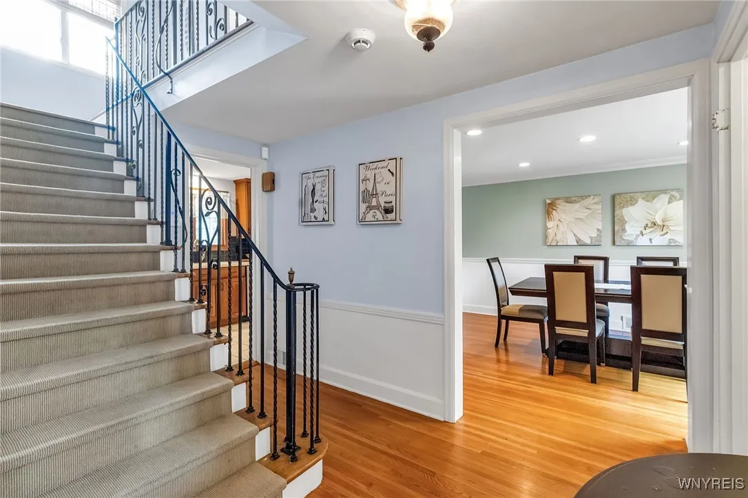 94 Walton Dr, Amherst, New York 14226, Amherst, New York 14226, 3 Bedrooms Bedrooms, 7 Rooms Rooms,2 BathroomsBathrooms,Residential,Closed,94 Walton Dr, Amherst, New York 14226,0,B1645249