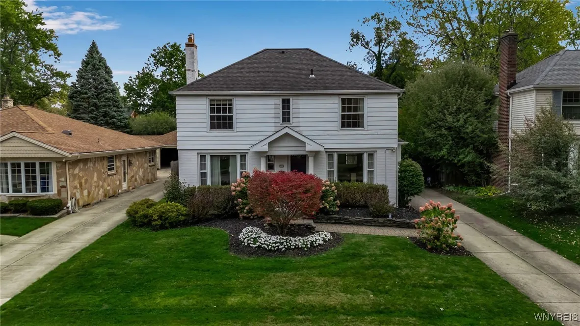 94 Walton Dr, Amherst, New York 14226, Amherst, New York 14226, 3 Bedrooms Bedrooms, 7 Rooms Rooms,2 BathroomsBathrooms,Residential,Closed,94 Walton Dr, Amherst, New York 14226,0,B1645249