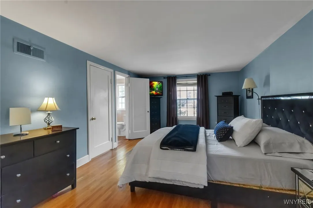 94 Walton Dr, Amherst, New York 14226, Amherst, New York 14226, 3 Bedrooms Bedrooms, 7 Rooms Rooms,2 BathroomsBathrooms,Residential,Closed,94 Walton Dr, Amherst, New York 14226,0,B1645249