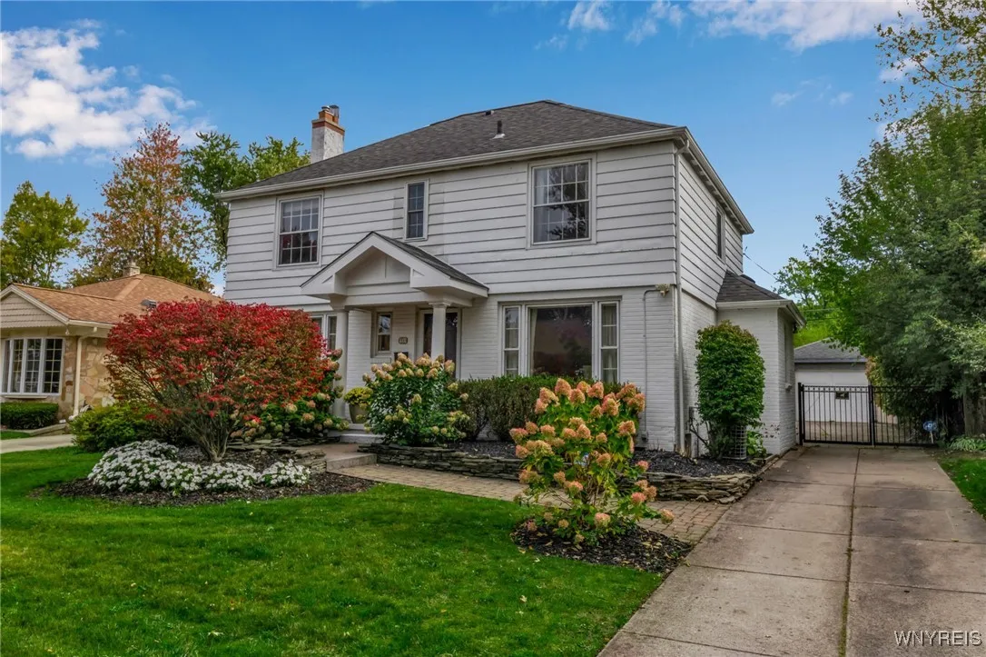 94 Walton Dr, Amherst, New York 14226, Amherst, New York 14226, 3 Bedrooms Bedrooms, 7 Rooms Rooms,2 BathroomsBathrooms,Residential,Closed,94 Walton Dr, Amherst, New York 14226,0,B1645249