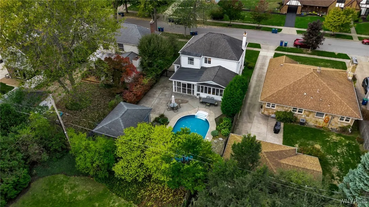94 Walton Dr, Amherst, New York 14226, Amherst, New York 14226, 3 Bedrooms Bedrooms, 7 Rooms Rooms,2 BathroomsBathrooms,Residential,For Sale,94 Walton Dr, Amherst, New York 14226,0,B1645249