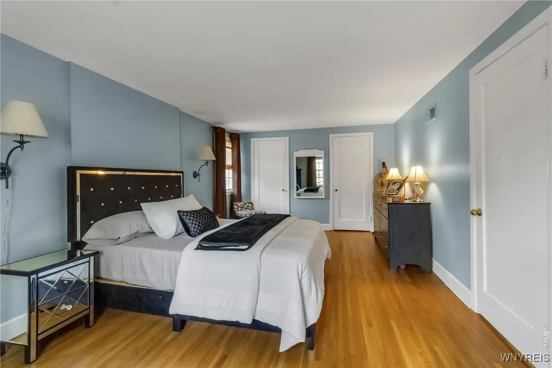 94 Walton Dr, Amherst, New York 14226, Amherst, New York 14226, 3 Bedrooms Bedrooms, 7 Rooms Rooms,2 BathroomsBathrooms,Residential,For Sale,94 Walton Dr, Amherst, New York 14226,0,B1645249