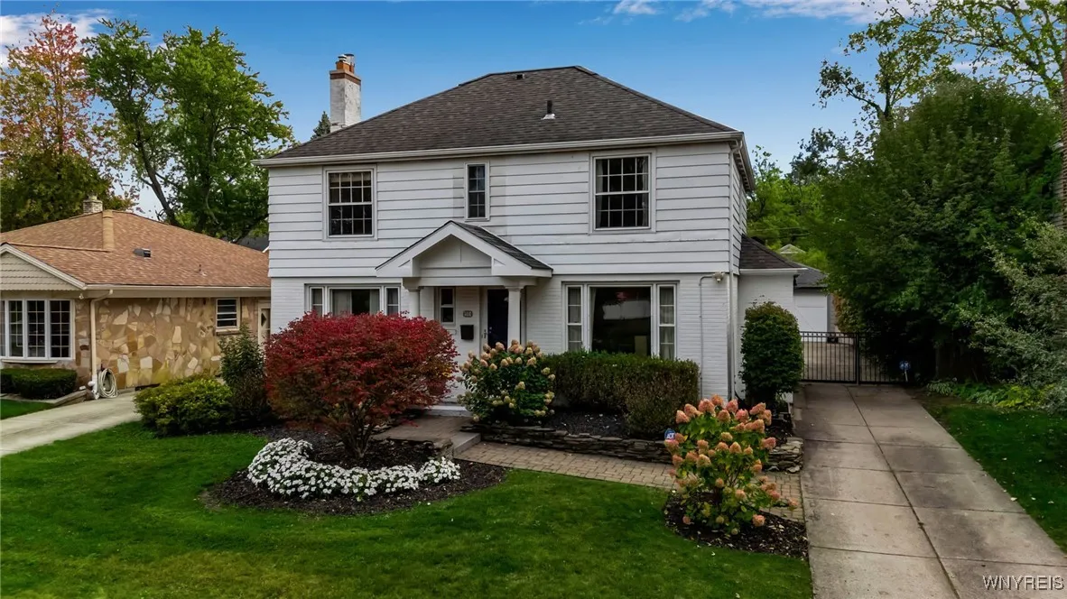 94 Walton Dr, Amherst, New York 14226, Amherst, New York 14226, 3 Bedrooms Bedrooms, 7 Rooms Rooms,2 BathroomsBathrooms,Residential,Closed,94 Walton Dr, Amherst, New York 14226,0,B1645249