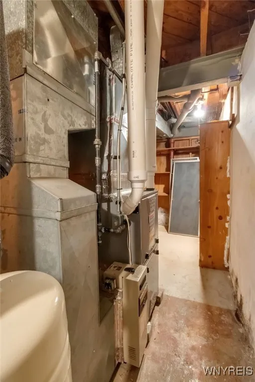94 Walton Dr, Amherst, New York 14226, Amherst, New York 14226, 3 Bedrooms Bedrooms, 7 Rooms Rooms,2 BathroomsBathrooms,Residential,For Sale,94 Walton Dr, Amherst, New York 14226,0,B1645249