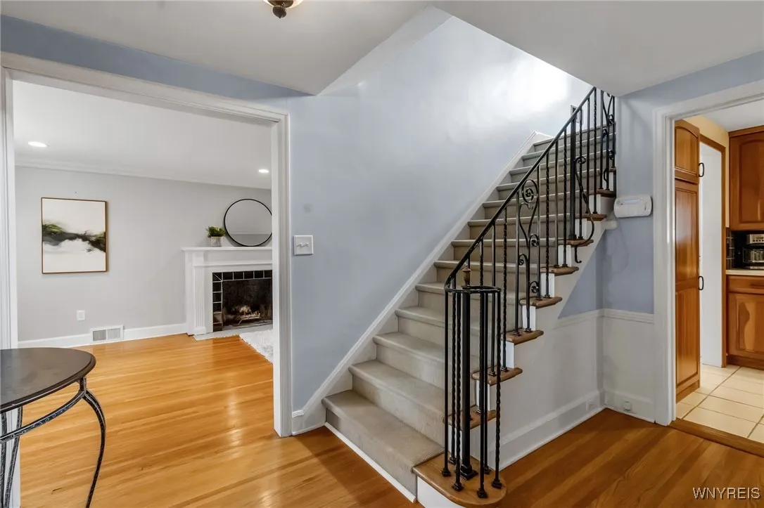 94 Walton Dr, Amherst, New York 14226, Amherst, New York 14226, 3 Bedrooms Bedrooms, 7 Rooms Rooms,2 BathroomsBathrooms,Residential,Closed,94 Walton Dr, Amherst, New York 14226,0,B1645249