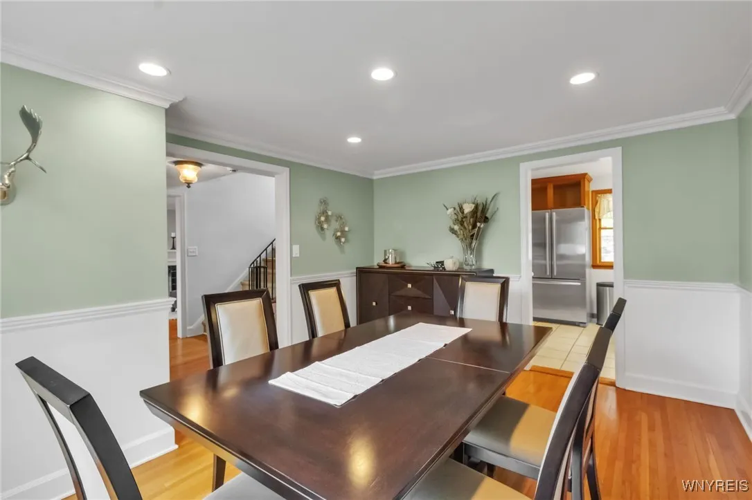 94 Walton Dr, Amherst, New York 14226, Amherst, New York 14226, 3 Bedrooms Bedrooms, 7 Rooms Rooms,2 BathroomsBathrooms,Residential,Closed,94 Walton Dr, Amherst, New York 14226,0,B1645249