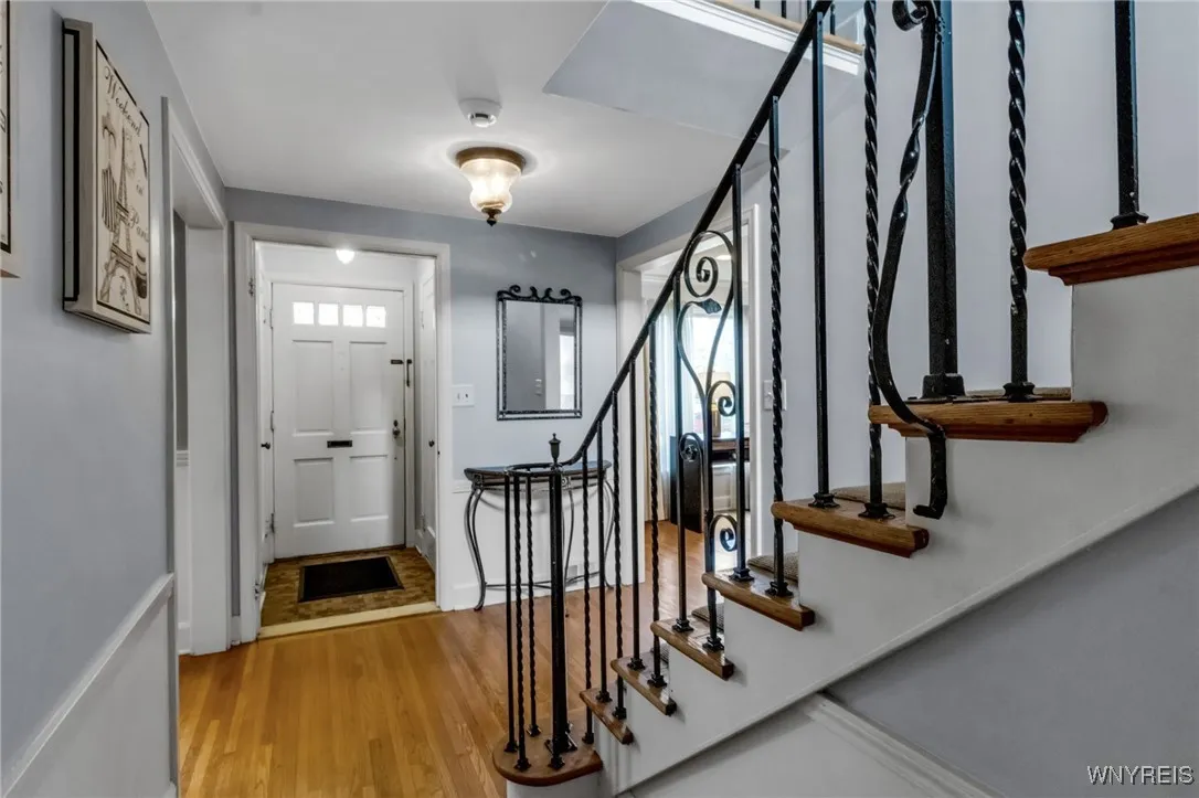 94 Walton Dr, Amherst, New York 14226, Amherst, New York 14226, 3 Bedrooms Bedrooms, 7 Rooms Rooms,2 BathroomsBathrooms,Residential,Closed,94 Walton Dr, Amherst, New York 14226,0,B1645249