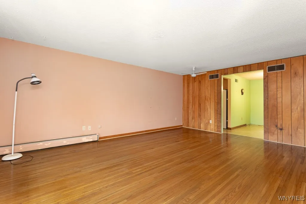 8115 Tonawanda Creek Road, Clarence, New York 1405, Clarence, New York 14051, 3 Bedrooms Bedrooms, 6 Rooms Rooms,1 BathroomBathrooms,Residential,For Sale,8115 Tonawanda Creek Road, Clarence, New York 1405,0,B1645474