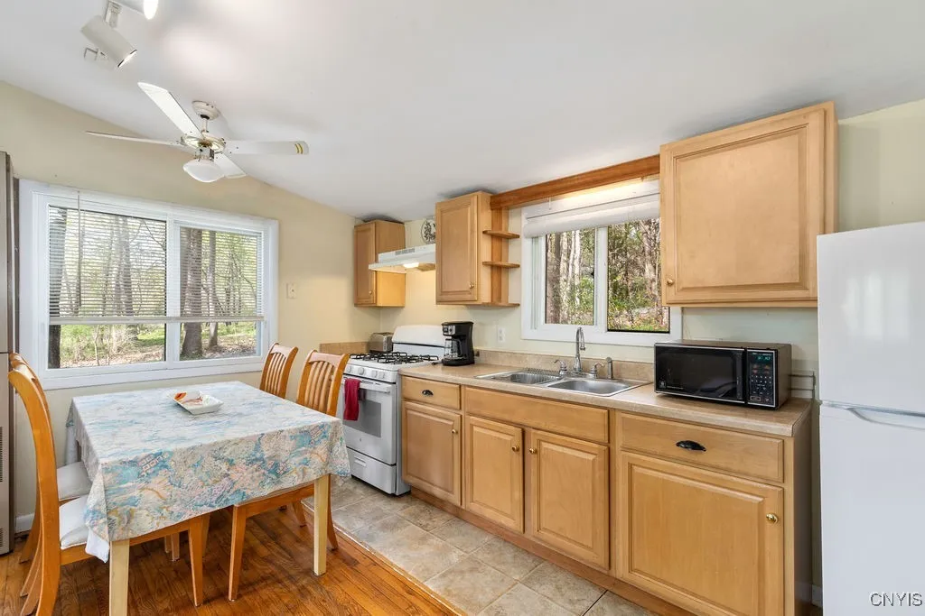 3435 East Lake Road, Skaneateles, New York 13152, Skaneateles, New York 13152, 4 Bedrooms Bedrooms, 9 Rooms Rooms,1 BathroomBathrooms,Residential,For Sale,3435 East Lake Road, Skaneateles, New York 13152,0,S1645542