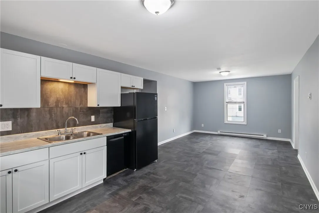 1002 Butternut Street, Syracuse, New York 13208, Syracuse, New York 13208, 8 Bedrooms Bedrooms, ,4 BathroomsBathrooms,Residential,For Sale,1002 Butternut Street, Syracuse, New York 13208,0,S1645589