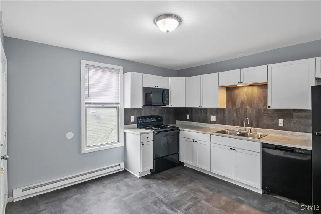 1002 Butternut Street, Syracuse, New York 13208, Syracuse, New York 13208, 8 Bedrooms Bedrooms, ,4 BathroomsBathrooms,Residential,For Sale,1002 Butternut Street, Syracuse, New York 13208,0,S1645589