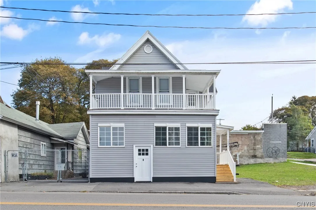 1002 Butternut Street, Syracuse, New York 13208, Syracuse, New York 13208, 8 Bedrooms Bedrooms, ,4 BathroomsBathrooms,Residential,For Sale,1002 Butternut Street, Syracuse, New York 13208,0,S1645589