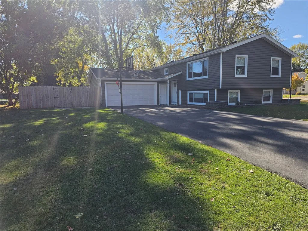 3 Candlewick Drive, Sweden, New York 14420, Sweden, New York 14420, 5 Bedrooms Bedrooms, 11 Rooms Rooms,2 BathroomsBathrooms,Residential,For Sale,3 Candlewick Drive, Sweden, New York 14420,0,R1645567