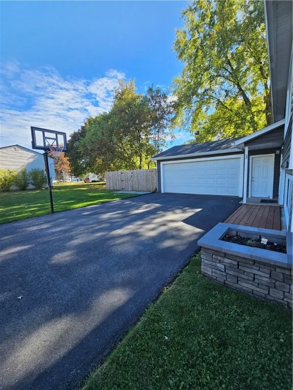 3 Candlewick Drive, Sweden, New York 14420, Sweden, New York 14420, 5 Bedrooms Bedrooms, 11 Rooms Rooms,2 BathroomsBathrooms,Residential,For Sale,3 Candlewick Drive, Sweden, New York 14420,0,R1645567