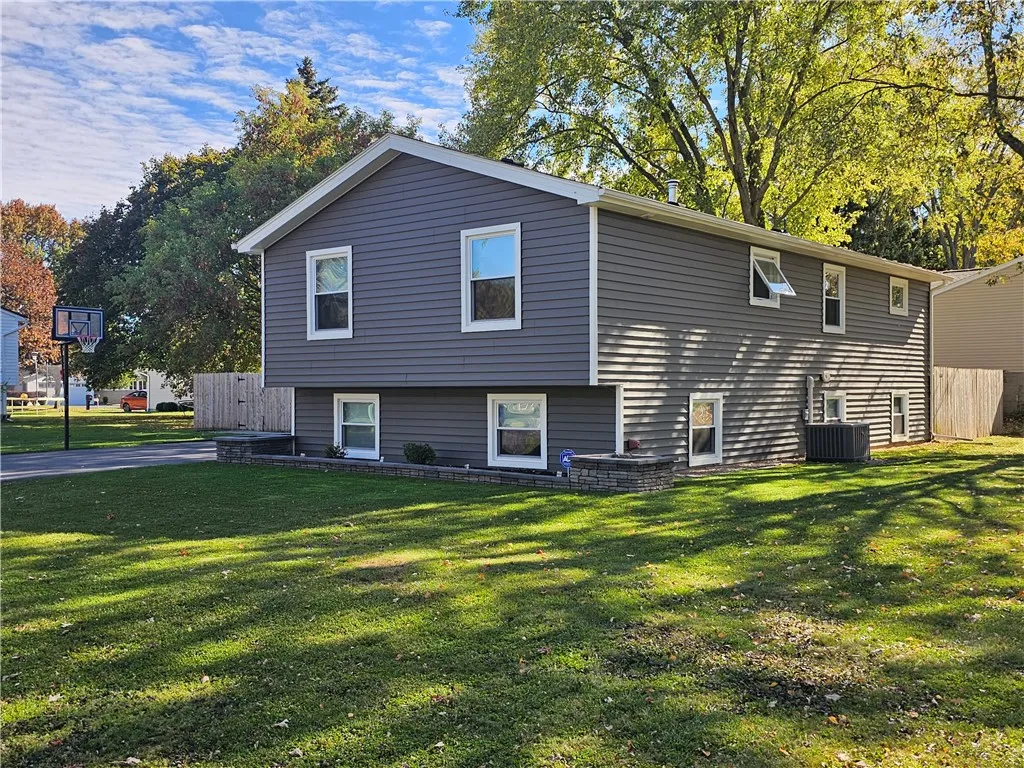 3 Candlewick Drive, Sweden, New York 14420, Sweden, New York 14420, 5 Bedrooms Bedrooms, 11 Rooms Rooms,2 BathroomsBathrooms,Residential,For Sale,3 Candlewick Drive, Sweden, New York 14420,0,R1645567
