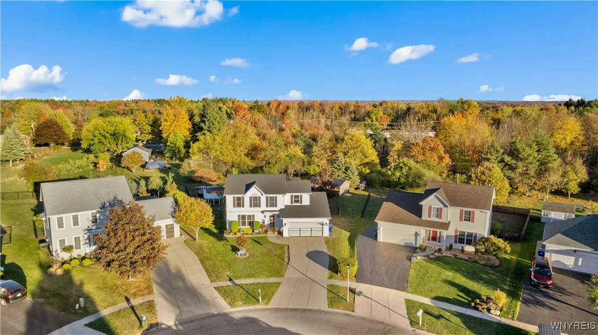 6461 Hackberry Drive, Hamburg, New York 14085, Hamburg, New York 14085, 3 Bedrooms Bedrooms, 6 Rooms Rooms,2 BathroomsBathrooms,Residential,For Sale,6461 Hackberry Drive, Hamburg, New York 14085,0,B1645113