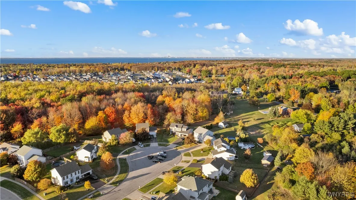 6461 Hackberry Drive, Hamburg, New York 14085, Hamburg, New York 14085, 3 Bedrooms Bedrooms, 6 Rooms Rooms,2 BathroomsBathrooms,Residential,For Sale,6461 Hackberry Drive, Hamburg, New York 14085,0,B1645113