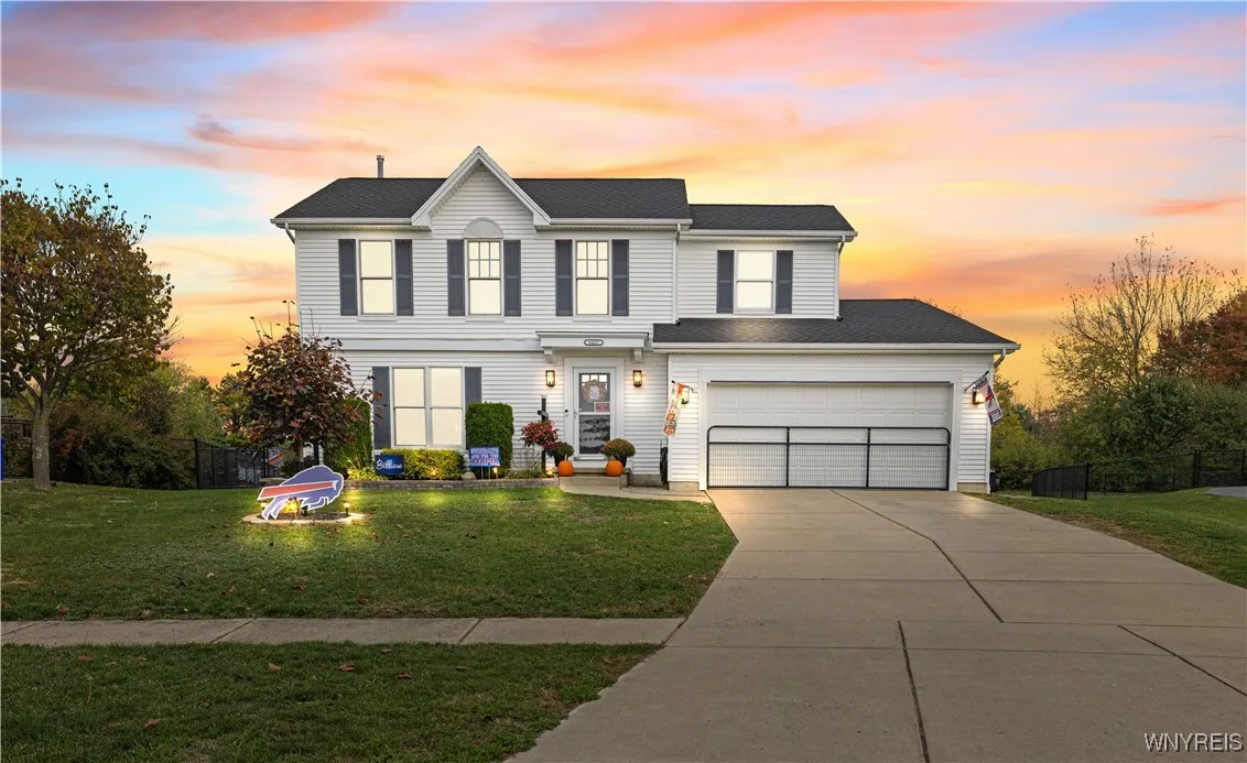 6461 Hackberry Drive, Hamburg, New York 14085, Hamburg, New York 14085, 3 Bedrooms Bedrooms, 6 Rooms Rooms,2 BathroomsBathrooms,Residential,For Sale,6461 Hackberry Drive, Hamburg, New York 14085,0,B1645113