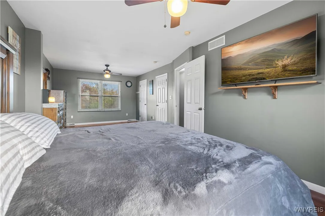6461 Hackberry Drive, Hamburg, New York 14085, Hamburg, New York 14085, 3 Bedrooms Bedrooms, 6 Rooms Rooms,2 BathroomsBathrooms,Residential,For Sale,6461 Hackberry Drive, Hamburg, New York 14085,0,B1645113