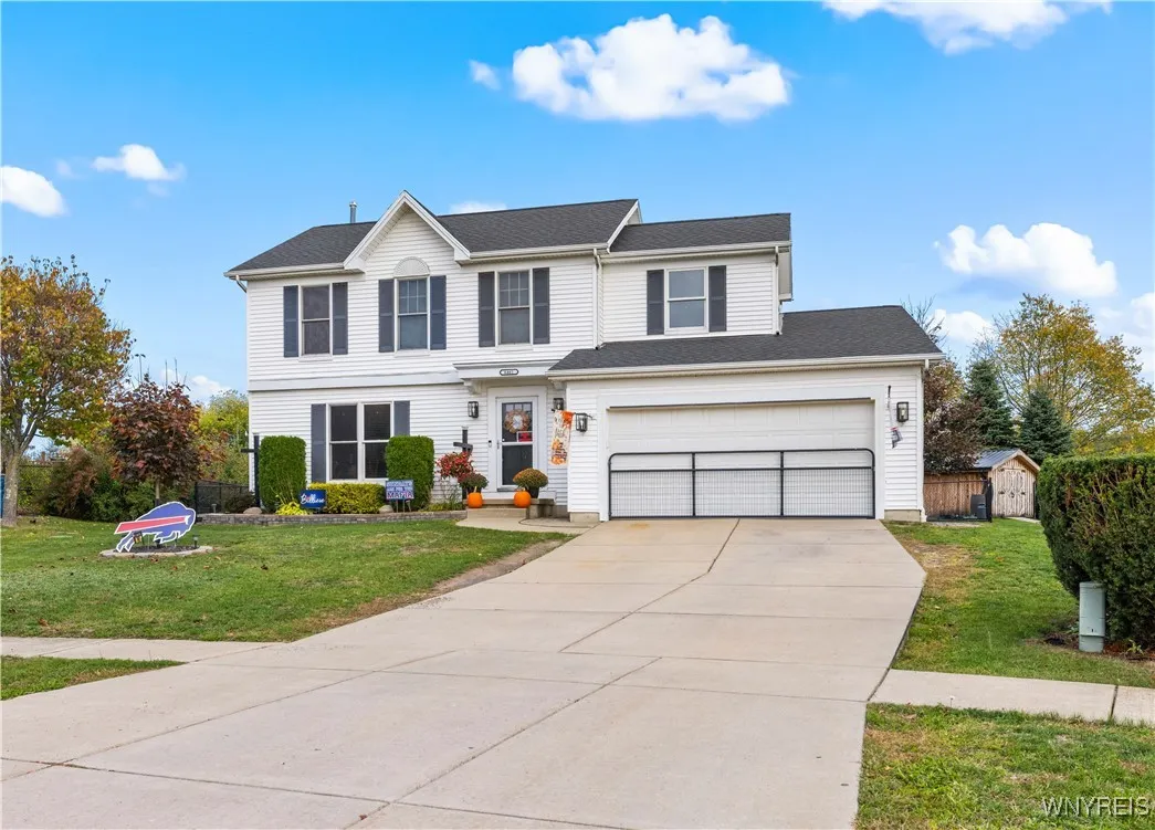 6461 Hackberry Drive, Hamburg, New York 14085, Hamburg, New York 14085, 3 Bedrooms Bedrooms, 6 Rooms Rooms,2 BathroomsBathrooms,Residential,For Sale,6461 Hackberry Drive, Hamburg, New York 14085,0,B1645113