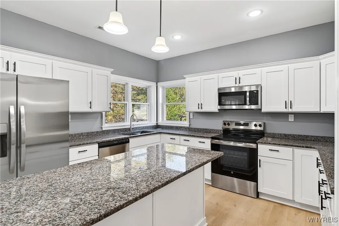 6429 Hamm Road, Lockport Town, New York 14094, Lockport Town, New York 14094, 3 Bedrooms Bedrooms, 5 Rooms Rooms,2 BathroomsBathrooms,Residential,For Sale,6429 Hamm Road, Lockport Town, New York 14094,0,B1645503