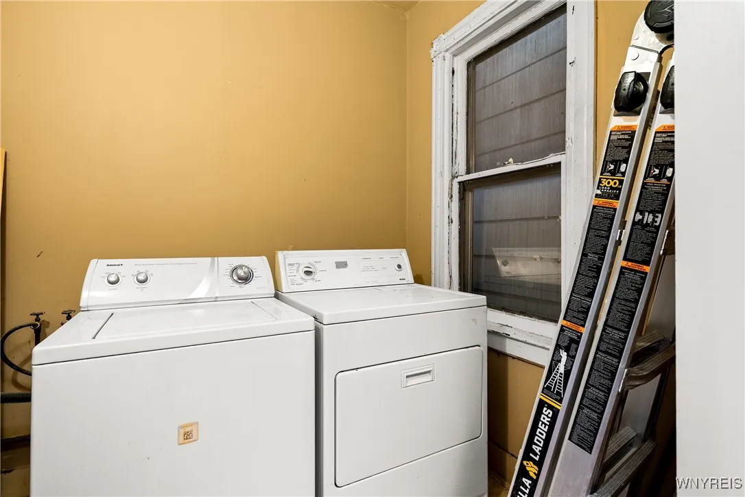 383 Prospect Avenue, Buffalo, New York 14201, Buffalo, New York 14201, 5 Bedrooms Bedrooms, ,2 BathroomsBathrooms,Residential,For Sale,383 Prospect Avenue, Buffalo, New York 14201,0,B1645251