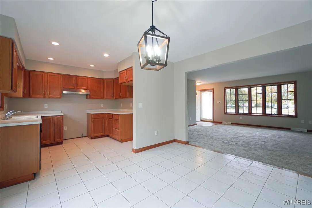 3499 Creekview Drive, Hamburg, New York 14075, Hamburg, New York 14075, 3 Bedrooms Bedrooms, 8 Rooms Rooms,2 BathroomsBathrooms,Residential,For Sale,3499 Creekview Drive, Hamburg, New York 14075,0,B1645608