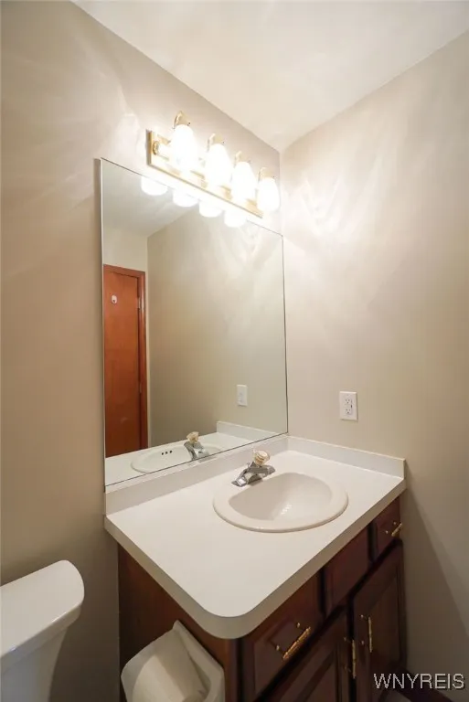 3499 Creekview Drive, Hamburg, New York 14075, Hamburg, New York 14075, 3 Bedrooms Bedrooms, 8 Rooms Rooms,2 BathroomsBathrooms,Residential,For Sale,3499 Creekview Drive, Hamburg, New York 14075,0,B1645608