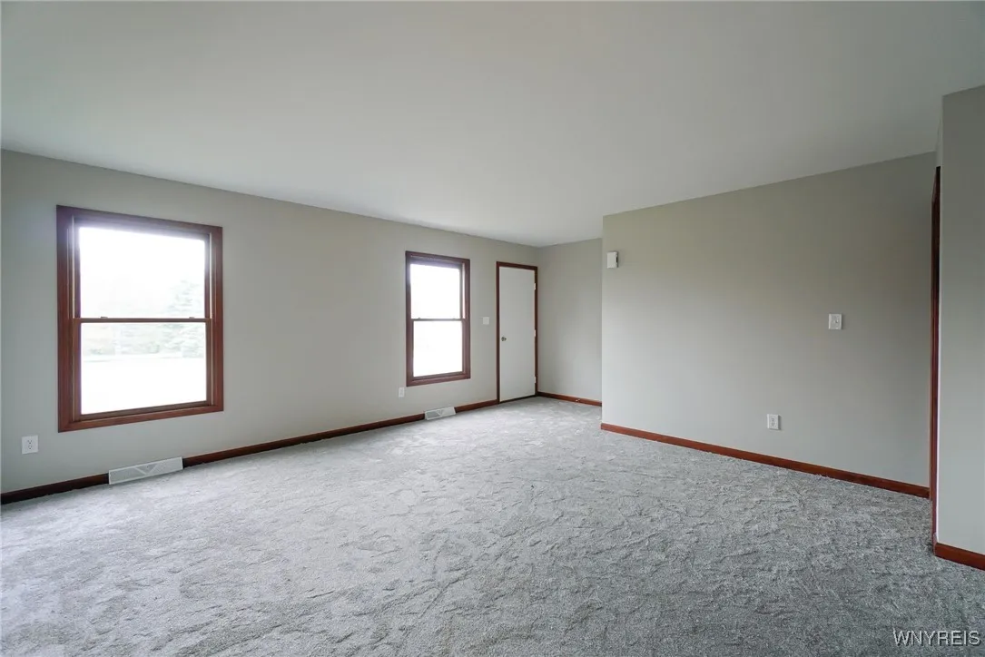 3499 Creekview Drive, Hamburg, New York 14075, Hamburg, New York 14075, 3 Bedrooms Bedrooms, 8 Rooms Rooms,2 BathroomsBathrooms,Residential,For Sale,3499 Creekview Drive, Hamburg, New York 14075,0,B1645608