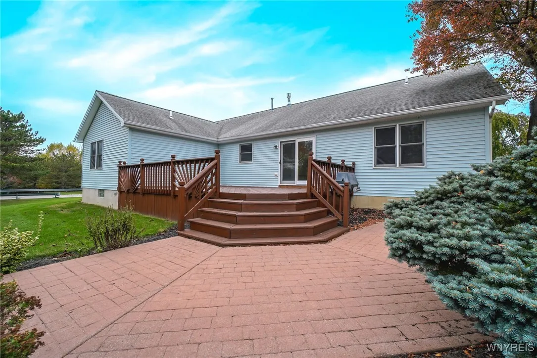 3499 Creekview Drive, Hamburg, New York 14075, Hamburg, New York 14075, 3 Bedrooms Bedrooms, 8 Rooms Rooms,2 BathroomsBathrooms,Residential,For Sale,3499 Creekview Drive, Hamburg, New York 14075,0,B1645608