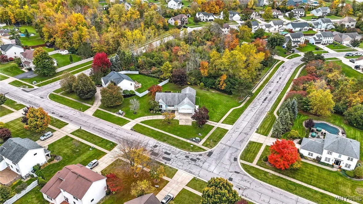 3499 Creekview Drive, Hamburg, New York 14075, Hamburg, New York 14075, 3 Bedrooms Bedrooms, 8 Rooms Rooms,2 BathroomsBathrooms,Residential,For Sale,3499 Creekview Drive, Hamburg, New York 14075,0,B1645608