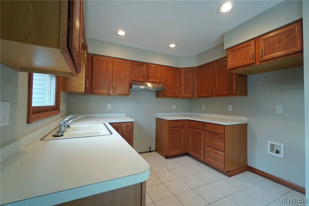 3499 Creekview Drive, Hamburg, New York 14075, Hamburg, New York 14075, 3 Bedrooms Bedrooms, 8 Rooms Rooms,2 BathroomsBathrooms,Residential,For Sale,3499 Creekview Drive, Hamburg, New York 14075,0,B1645608