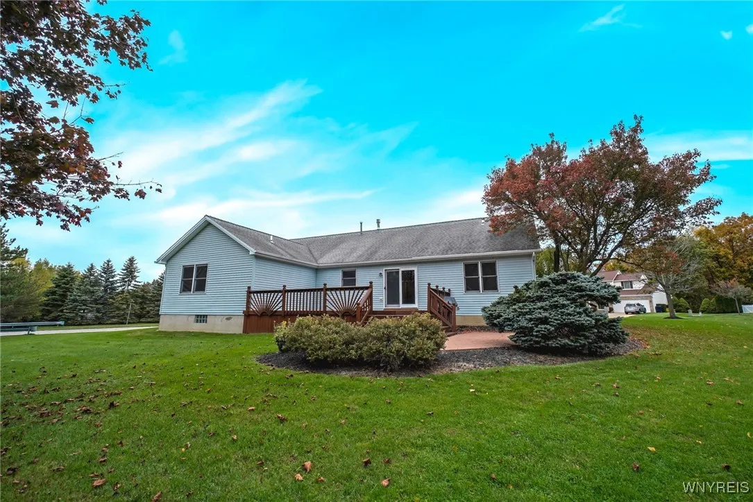 3499 Creekview Drive, Hamburg, New York 14075, Hamburg, New York 14075, 3 Bedrooms Bedrooms, 8 Rooms Rooms,2 BathroomsBathrooms,Residential,For Sale,3499 Creekview Drive, Hamburg, New York 14075,0,B1645608