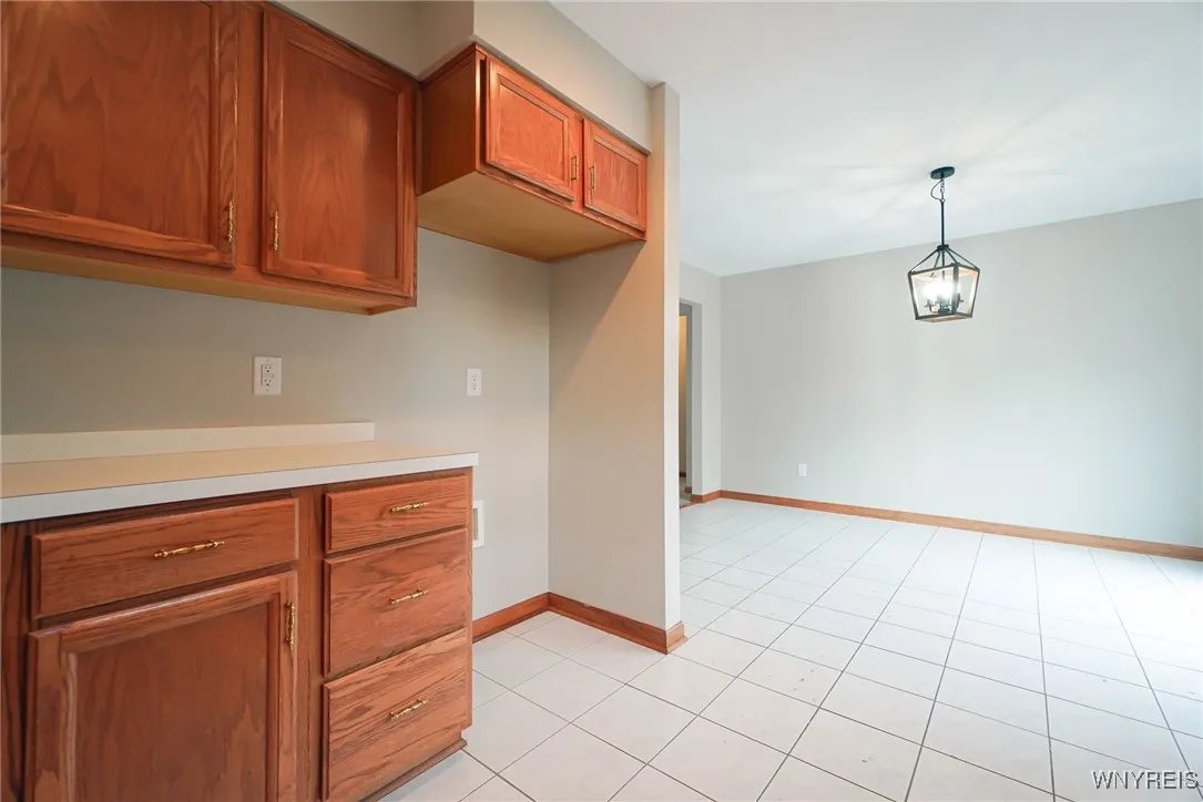 3499 Creekview Drive, Hamburg, New York 14075, Hamburg, New York 14075, 3 Bedrooms Bedrooms, 8 Rooms Rooms,2 BathroomsBathrooms,Residential,For Sale,3499 Creekview Drive, Hamburg, New York 14075,0,B1645608