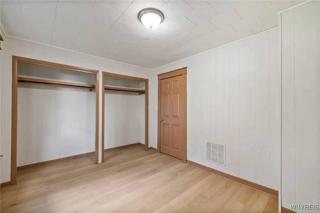 609 Elmwood Avenue, Niagara Falls, New York 14301, Niagara Falls, New York 14301, 5 Bedrooms Bedrooms, ,2 BathroomsBathrooms,Residential,For Sale,609 Elmwood Avenue, Niagara Falls, New York 14301,0,B1645399