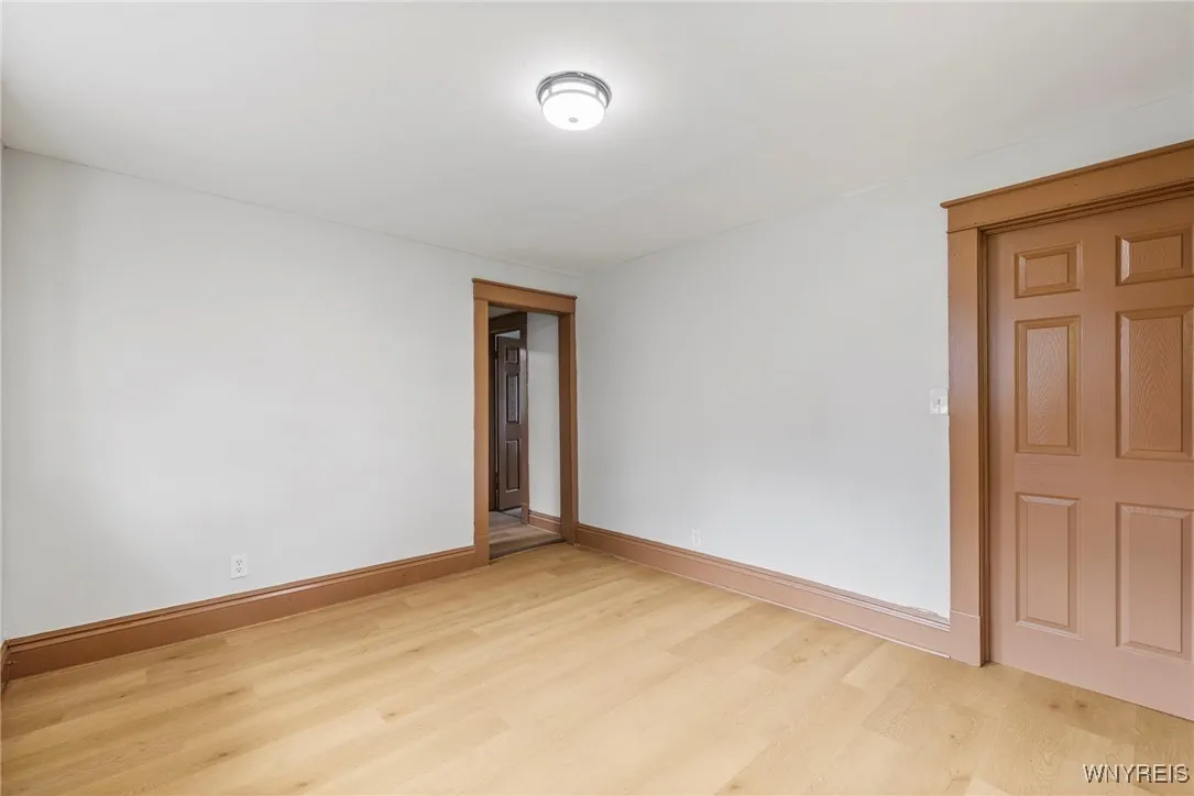 609 Elmwood Avenue, Niagara Falls, New York 14301, Niagara Falls, New York 14301, 5 Bedrooms Bedrooms, ,2 BathroomsBathrooms,Residential,For Sale,609 Elmwood Avenue, Niagara Falls, New York 14301,0,B1645399