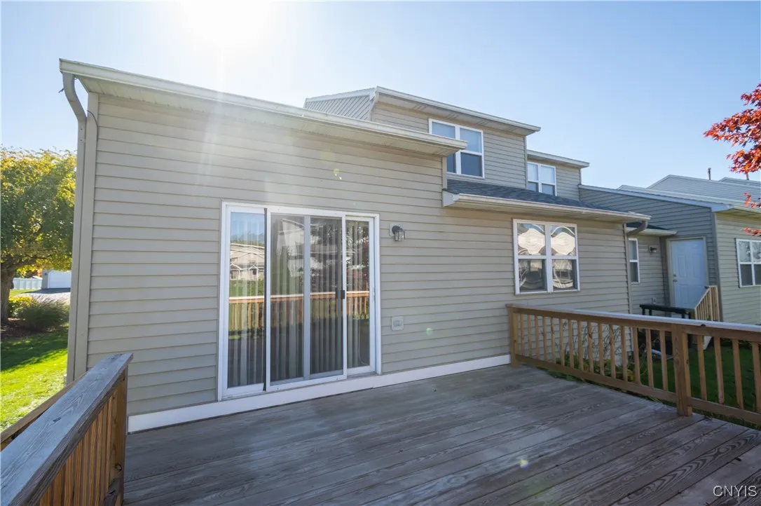 6407 Fantail Lane, Cicero, New York 13039, Cicero, New York 13039, 3 Bedrooms Bedrooms, 6 Rooms Rooms,2 BathroomsBathrooms,Residential,For Sale,6407 Fantail Lane, Cicero, New York 13039,0,S1645622