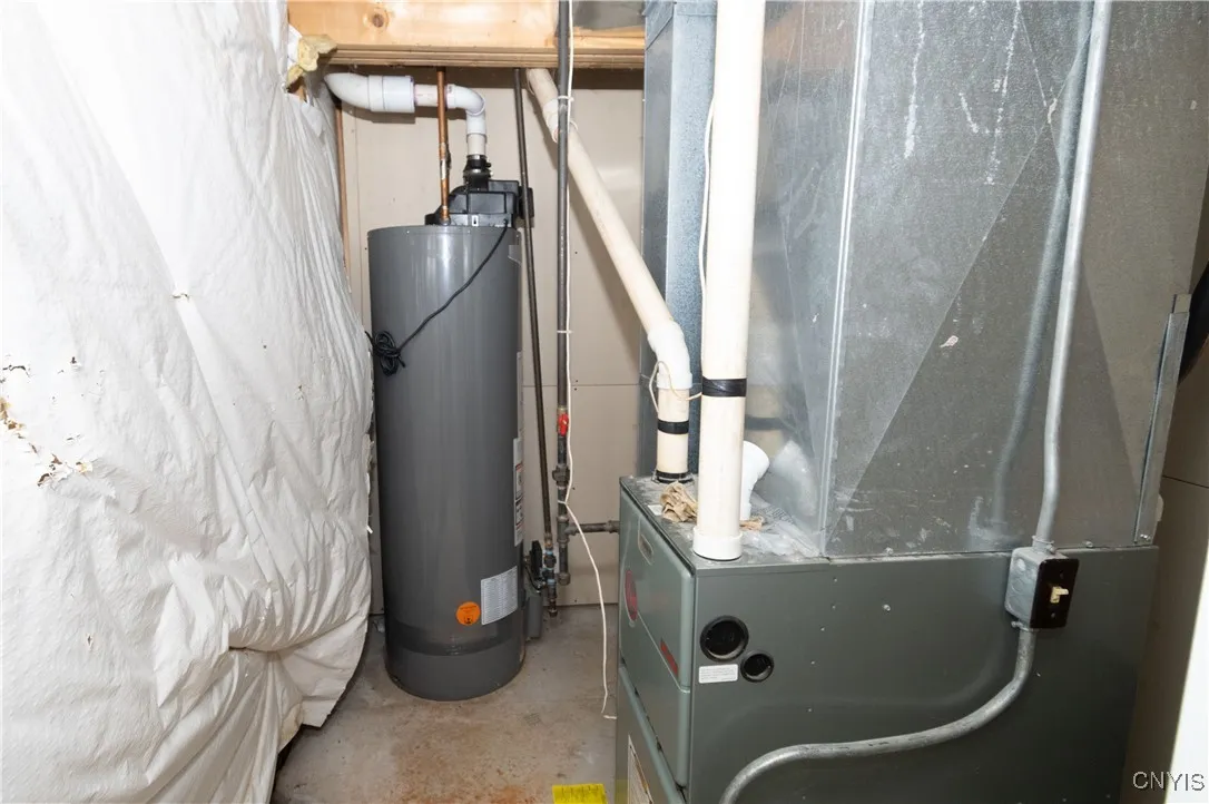 6407 Fantail Lane, Cicero, New York 13039, Cicero, New York 13039, 3 Bedrooms Bedrooms, 6 Rooms Rooms,2 BathroomsBathrooms,Residential,For Sale,6407 Fantail Lane, Cicero, New York 13039,0,S1645622