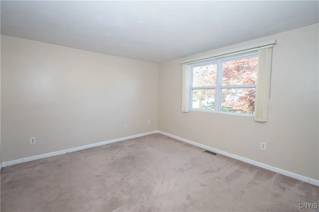 6407 Fantail Lane, Cicero, New York 13039, Cicero, New York 13039, 3 Bedrooms Bedrooms, 6 Rooms Rooms,2 BathroomsBathrooms,Residential,For Sale,6407 Fantail Lane, Cicero, New York 13039,0,S1645622