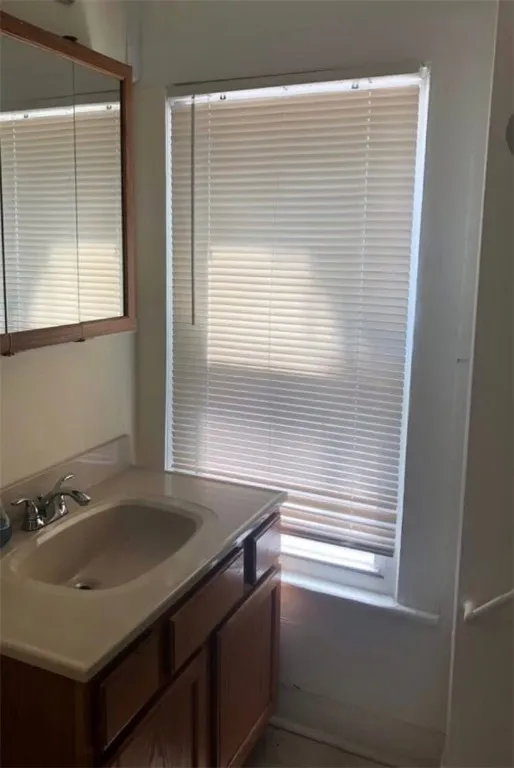 14 Reynolds Avenue, Oneonta, New York 13820, Oneonta, New York 13820, 2 Bedrooms Bedrooms, 4 Rooms Rooms,1 BathroomBathrooms,Residential Lease,For Rent,14 Reynolds Avenue, Oneonta, New York 13820,0,R1643238