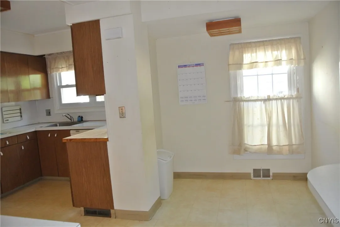 Dining Area off kitchen