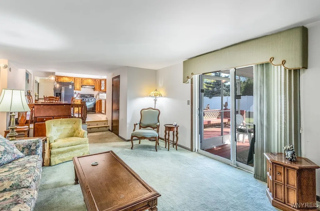 228 Sundown Trail, Amherst, New York 14221, Amherst, New York 14221, 3 Bedrooms Bedrooms, 6 Rooms Rooms,1 BathroomBathrooms,Residential,For Sale,228 Sundown Trail, Amherst, New York 14221,0,B1645338