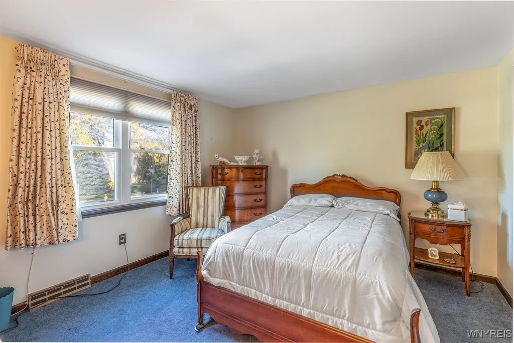 Staged Photo showing what room can look like