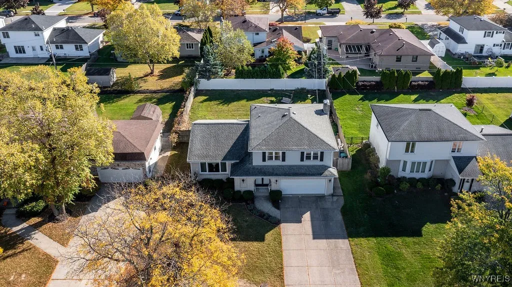 228 Sundown Trail, Amherst, New York 14221, Amherst, New York 14221, 3 Bedrooms Bedrooms, 6 Rooms Rooms,1 BathroomBathrooms,Residential,For Sale,228 Sundown Trail, Amherst, New York 14221,0,B1645338